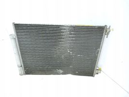 Renault Twingo III Radiateur condenseur de climatisation 921001697R