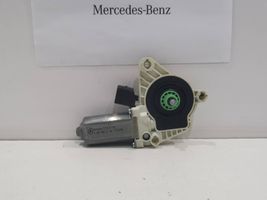 Mercedes-Benz C W205 Moteur de lève-vitre de porte avant A0009066206