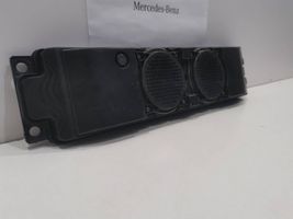 Mercedes-Benz B W246 W242 Subwoofer-bassokaiutin A2909068500