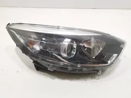 Renault Captur Lampa przednia 260103670R