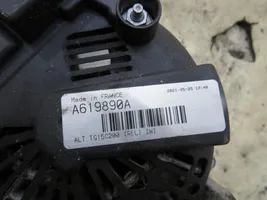 Toyota Avensis T270 Generatore/alternatore A619890A