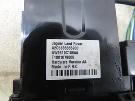Jaguar XJ X351 12 voltin pistorasia (edessä) AW9319C166AA