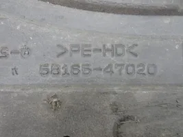 Toyota Prius (XW30) Šoninė dugno apsauga 58165-47020