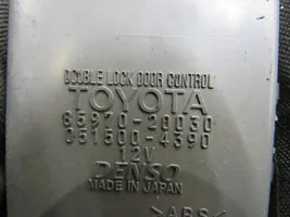 Toyota Avensis T270 Autres relais 85970-20030