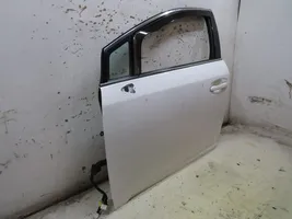 Toyota Avensis T270 Drzwi przednie 