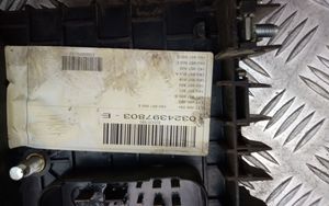 Volkswagen Touran I Module de fusibles 1K0937124H