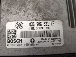 Volkswagen Touran I Calculateur moteur ECU 03G906021KF