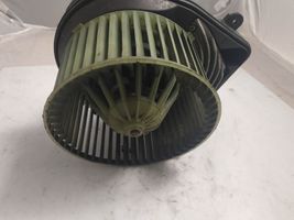 Volkswagen Golf IV Ventola riscaldamento/ventilatore abitacolo 8D1820021