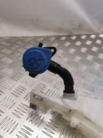 BMW 2 F22 F23 Logu šķidruma tvertne 7241679