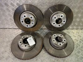 BMW 2 F22 F23 Set dischi freno e pinze 