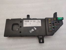 Opel Vectra C Module de fusibles 518777024