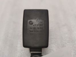 Volkswagen PASSAT B8 USA Klamra środkowego pasa bezpieczeństwa fotela tylnego 561857739