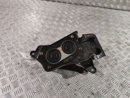 Jeep Grand Cherokee Boîtier de filtre à carburant 68084905AG