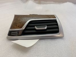 BMW 7 G11 G12 Šoninės oro grotelės 929949804