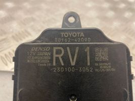 Toyota RAV 4 (XA50) Capteur radar d'angle mort 8816242090