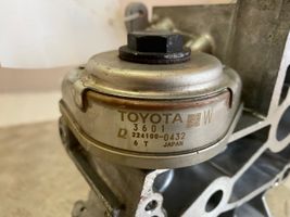 Toyota RAV 4 (XA40) Pompe de circulation d'eau 2241000432