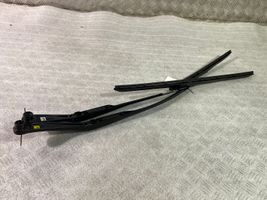 Hyundai Santa Fe Front wiper blade arm 