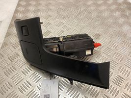 Ford Mustang VI Glove box FR3B63044F09A