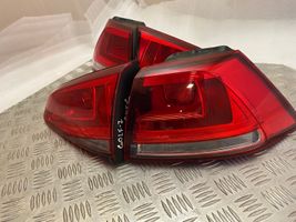 Volkswagen Golf VII Lampy tylne / Komplet 5G0945095M