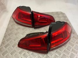 Volkswagen Golf VII Lampy tylne / Komplet 5G0945095M