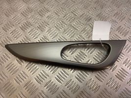 Nissan Qashqai Baguette moulure de porte arrière 82683HV51A