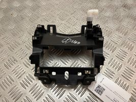 Nissan Qashqai Kita centrinė konsolės (tunelio) detalė 681044EH0A