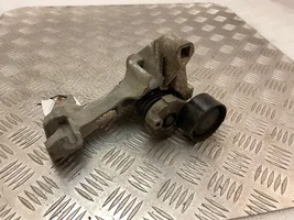 Nissan Qashqai Support de générateur / alternateur 117104394R