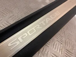 KIA Sportage Front sill trim cover 85874F1500