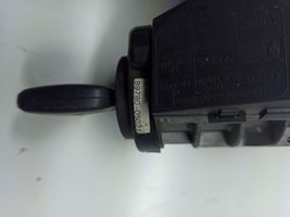 Toyota Avensis T220 Ignition lock 8978005021