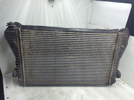 Volkswagen Touran I Chłodnica powietrza doładowującego / Intercooler 