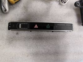 Mitsubishi Outlander Interruttore luci di emergenza 80020642