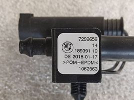 BMW X6 F16 Windshield washer spray nozzle 18939110