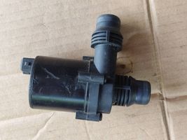 BMW X5 F15 Pompe à eau de liquide de refroidissement 9197085