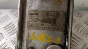 Mercedes-Benz C W203 Moottoriöljyn jäähdytinlaite A6120700079