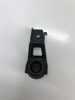 Toyota RAV 4 (XA40) Staffa di montaggio del radiatore 1652328030