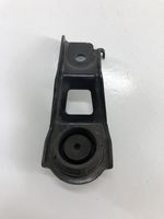 Toyota RAV 4 (XA40) Staffa di montaggio del radiatore 1652328030