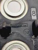 Citroen C4 II Rygiel zamka drzwi przednich 9655466380