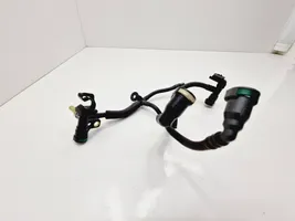 Citroen C4 II Tuyau d'alimentation conduite de carburant 99508K