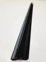 Peugeot 2008 II Rubber seal rear door window/glass 