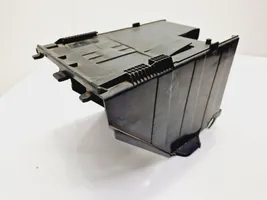 Citroen C4 II Couvercle de boîtier de batterie 9687472580