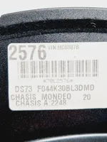 Ford Mondeo MK V Paneelin lista F044K302L3DMD