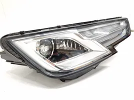 Audi A4 S4 B9 Lampa przednia 8W0941006