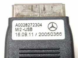 Mercedes-Benz CLS C218 X218 Gniazdo / Złącze USB A0028272304