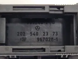 Mercedes-Benz CLS C218 X218 Altra parte interiore 2025402373