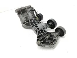 Mercedes-Benz B W245 Soporte del alternador A6402003370