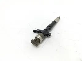 Toyota Land Cruiser (J120) Injecteur de carburant 06H00396