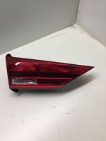 Audi Q3 F3 Lampy tylnej klapy bagażnika 83A945075