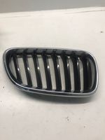 BMW 2 F22 F23 Grille calandre supérieure de pare-chocs avant 7295522