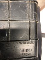 Audi A3 S3 8V Dangtis akumuliatoriaus dėžės 1K0915335C