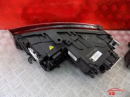 Audi A8 S8 D4 4H Priekinių žibintų komplektas 4H0941005